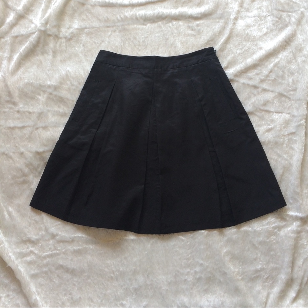 🔴BCBG Skirt